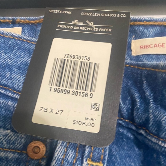 Levis RIBCAGE STRAIGHT ANKLE JEANS - Picture 7 of 7